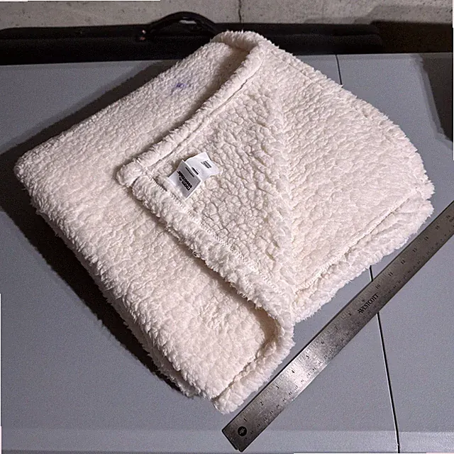Ivory Cloud Sherpa Children's Blanket 50x60 Polyester Faux Soft Warm Throw Room