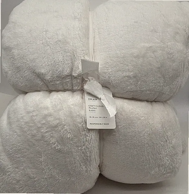 Pottery Barn Cozy Cloud Plush Throw Blanket One Size ~ 96" x 90" ~ Ivory