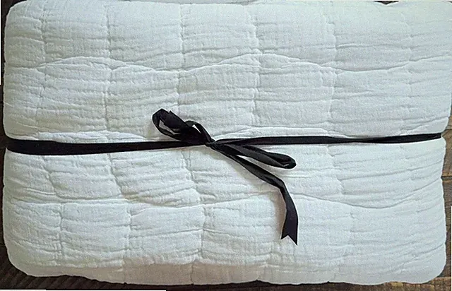 Pottery Barn Handcrafted Linen/Cotton Cloud Quilt King/Cal New! White