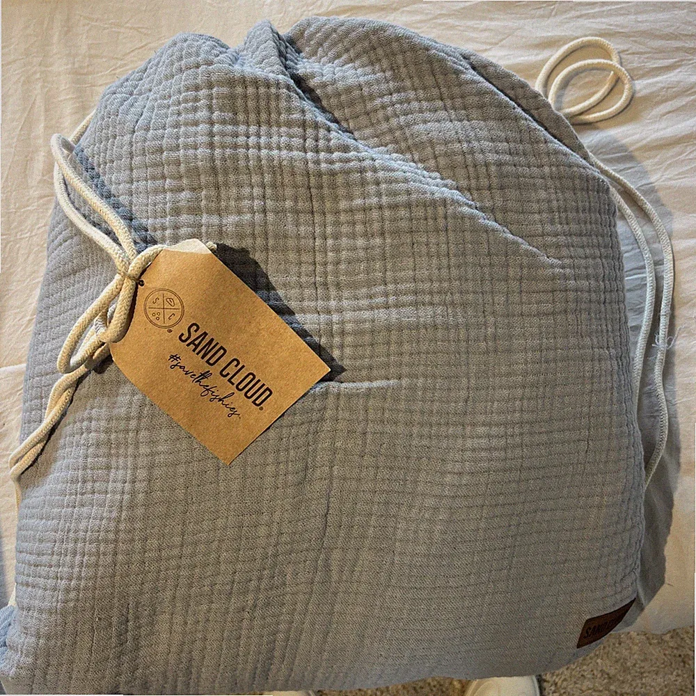 Sand Cloud Lara Light Grey - Party Blanket - With Bag- King 100”x120”